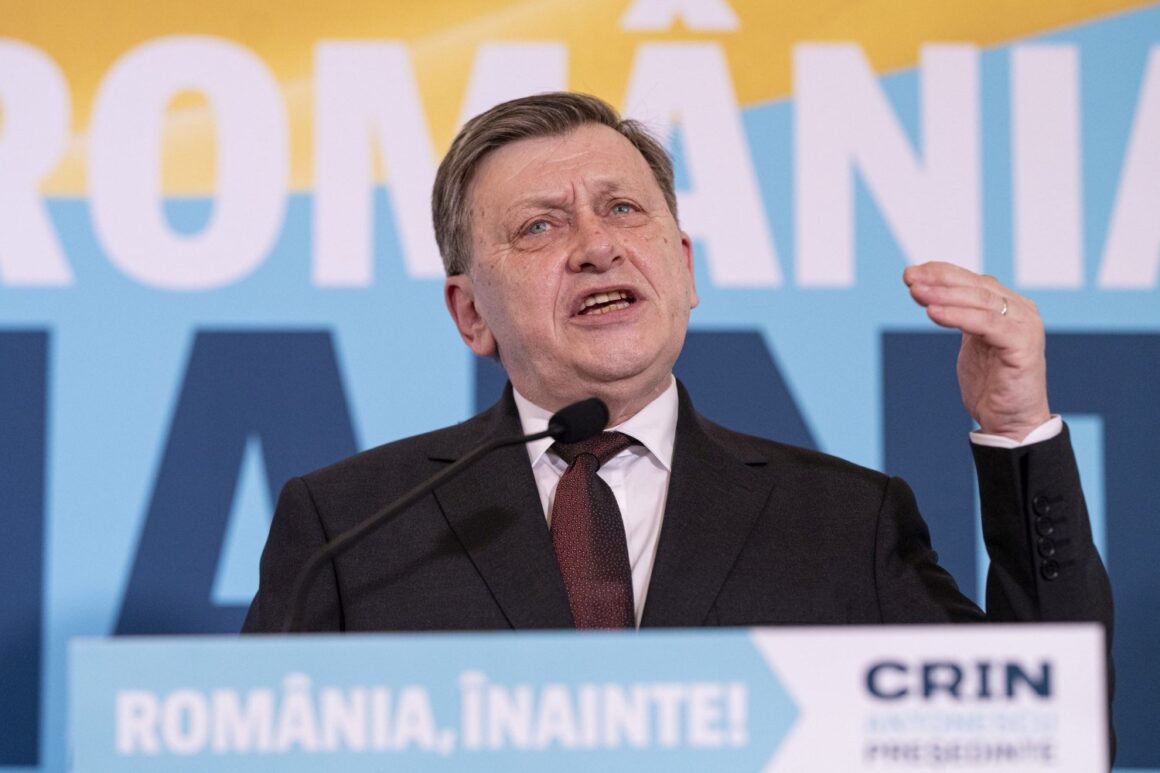 crin-antonescu-mincinos-ciprian-ciucu-pnl-minte-ciolacu-nu-refuzat-candidatura-ilie-bolojan-prezidentiale.jpg Nu Ciolacu a refuzat candidatura lui Bolojan