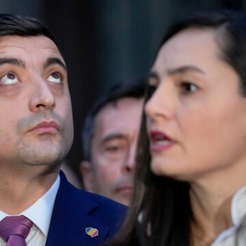 george-simion-anamaria-gavrila.jpg CCR le permite Anamariei Gavrilă și lui George Simion să candideze la alegerile prezidențiale. Ce contestații au fost respinse