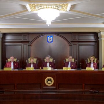 judecatorii-ccr-validat-demisie-iohannis-bolojan-interimar-presedintie.jpg George Simion, Victor Ponta și Nicușor Dan pot candida la alegerile 2025