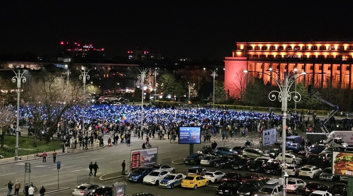 Fanii lui Călin Georgescu, aproape de mitingul mitingul EuRo Manifest din Victoriei