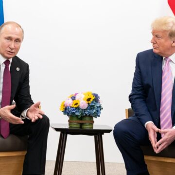 Donald Trump promite pacea, dar rușii au mai capturat 350 de kilometri pătrați