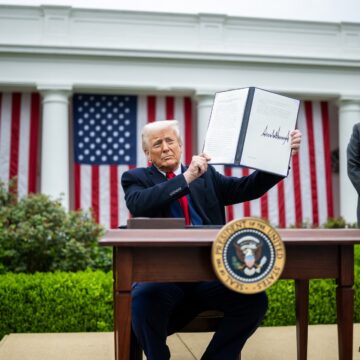 Trump a impus tarife vamale de 20% pentru produsele din UE
