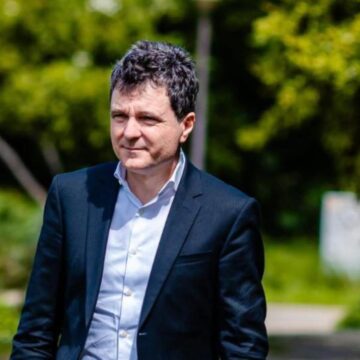 Generația care nu mai iartă. Ce își doresc, de fapt, tinerii de la un lider politic