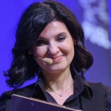 lavinia-sandru-portret-candidat-alegeri-prezidentiale-2025-e1743771143461.jpg Lavinia Șandru, candidatul PUSL la Președinția României