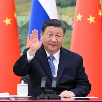 China îl provoacă pe Trump: „Dacă dorești cu adevărat să negociezi, elimină tarifele”