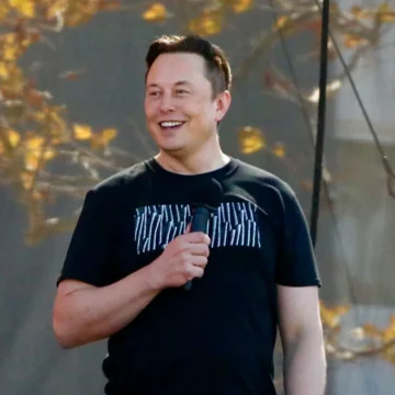 Tesla nu e în căutarea unui CEO pentru a-l înlocui pe Musk
