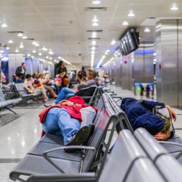 În aeroporturile spaniole nu poți intra după ora 21:00, fără bilet