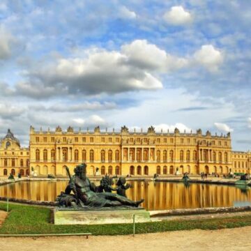 În fiecare sâmbătă poți vedea un duel în Curtea Versailles