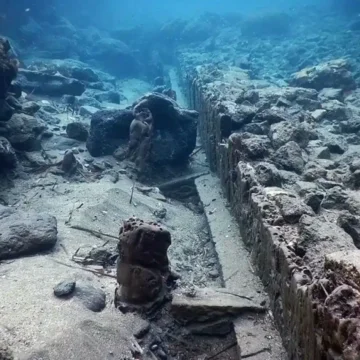 Ești pasionat de istorie și de scuba-diving? Mergi în Ischia, Italia