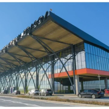 Aeroportul din Brașov va fi conectat la rețeaua feroviară