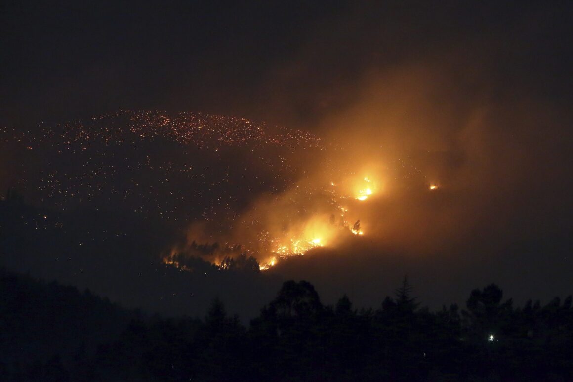 Portugalia este în stare de alertă din cauza riscului de incendii