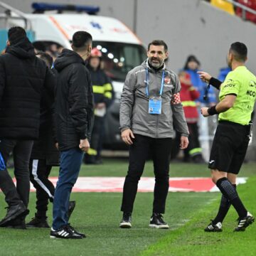Kopic-a-cerut-3-transferuri-de-urgenta-la-Dinamo-scaled.jpg Kopic a cerut 3 transferuri de urgență la Dinamo: „Avem nevoie”