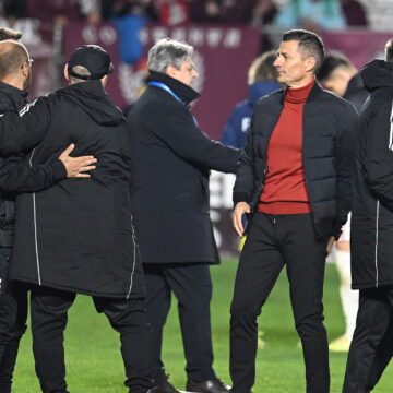 Antrenorii-echipei-din-Superliga-sunt-pregatiti-sa-fie-dati-afara.jpg Antrenorii echipei din Superliga sunt pregătiți să fie dați afară: „Avem bagajele făcute”