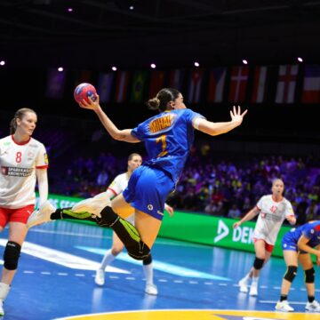 Ce-a-scris-Federatia-Internationala-de-Handbal-despre-Romania-Danemarca.-Specialistii-au-spus-clar-cum-s-a-pierdut-meciul-cu-danezele-scaled.jpeg Ce a scris Federația Internațională de Handbal despre România