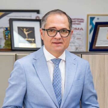 Lovitura-de-la-miezul-noptii-in-Romania-Presedintele-ANS-si-a-dat-demisia-intr-un-moment-critic-pentru-sportul-romanesc-Ma-dedic-familiei-e1766009943222.jpg Lovitura de la miezul nopții în România! Preşedintele ANS şi-a dat demisia într-un moment critic pentru sportul românesc: „Mă dedic familiei!”