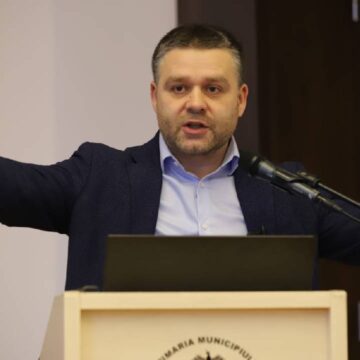 ciprian-ciucu-6.jpg cum au ales cetățenii pe cine votează și care sunt cele mai mari probleme din oraș