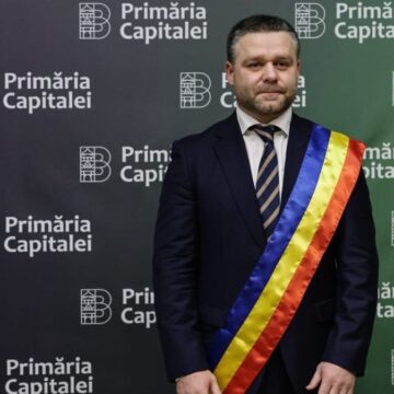ciprian-ciucu-juramant-pmb-16-e1766159849968.jpg Ciprian Ciucu a depus jurământul ca primar al Capitalei și a cerut două lucruri