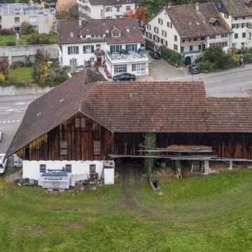 De ce nu se vinde un teren de aproape 13 milioane de euro pe malul lacului Zürich, în Elveția