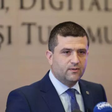 radu-miruta-1.jpg Salariul primit de Radu Miruță ca parlamentar şi ministru. Cazarea e plătită de Parlament: „Aşa e legea”