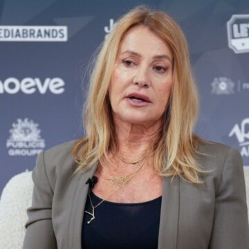 Nadia-Comaneci-devastata-dupa-ce-Ana-Barbosu-a-pierdut-medalia-de-la-Jocurile-Olimpice-„Impact-psihologic-profund-e1769707188360.jpg Nadia Comăneci, devastată după ce Ana Bărbosu a pierdut medalia de la Jocurile Olimpice