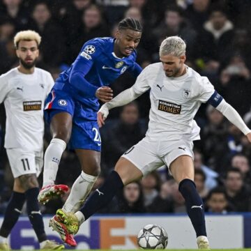 Nota-primita-de-Vlad-Dragomir-in-Chelsea-–-Pafos-1-0.-A-luat-al-doilea-calificativ-din-echipa-sa.jpg Nota primită de Vlad Dragomir în Chelsea – Pafos 1-0. A luat al doilea calificativ din echipa sa