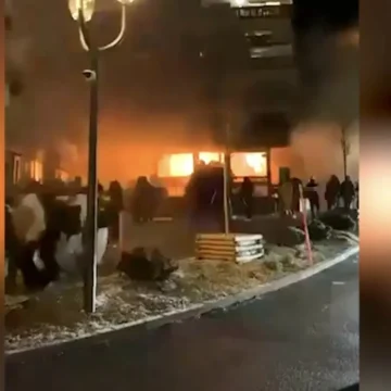 informatii-noi-despre-tragedia-din-elvetia-nationalitatile-victimelor-sunt-tinute-la-secret-momentan-iar-supravietuitorii-ar-putea-fi-transportati-in-afara-elvetiei-pentru-a-fi-salvati.webp.webp naționalitățile victimelor sunt ținute la secret momentan, iar supraviețuitorii ar putea fi transportați în afara Elveției pentru a fi salvați!