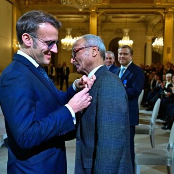 nu are cetățenie, deși e în Franța de 50 de ani