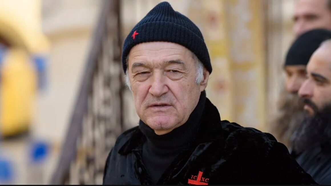 „Să vorbească cu soția. Familia îl ceartă când stă pe bară”