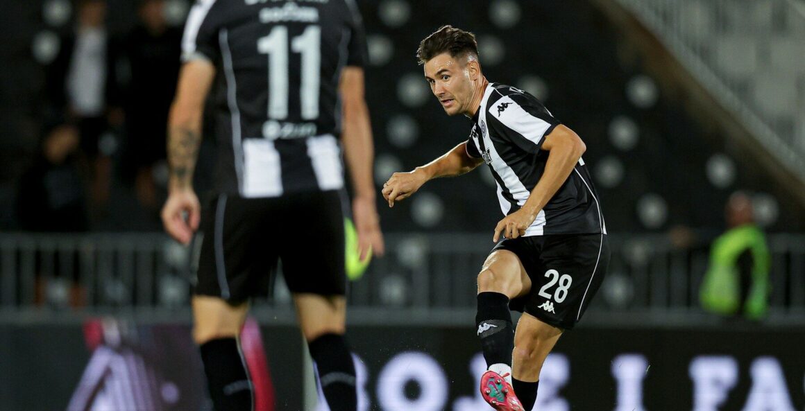 Rapid-oferta-pentru-Yanis-Karabelyov-de-la-Partizan-Belgrad.-Ce-suma-a-propus-Dan-Sucu-e1770292356359.jpg Rapid, ofertă pentru Yanis Karabelyov de la Partizan Belgrad. Ce sumă a propus Dan Șucu