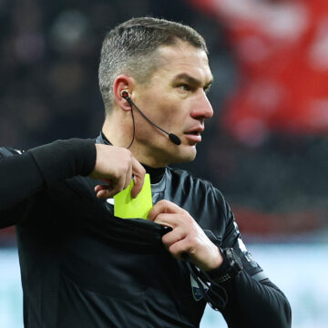 UEFA-l-a-anuntat-pe-Istvan-Kovacs.jpg UEFA l-a anunțat pe Istvan Kovacs. Revenire în forță la meciul din Liga Campionilor