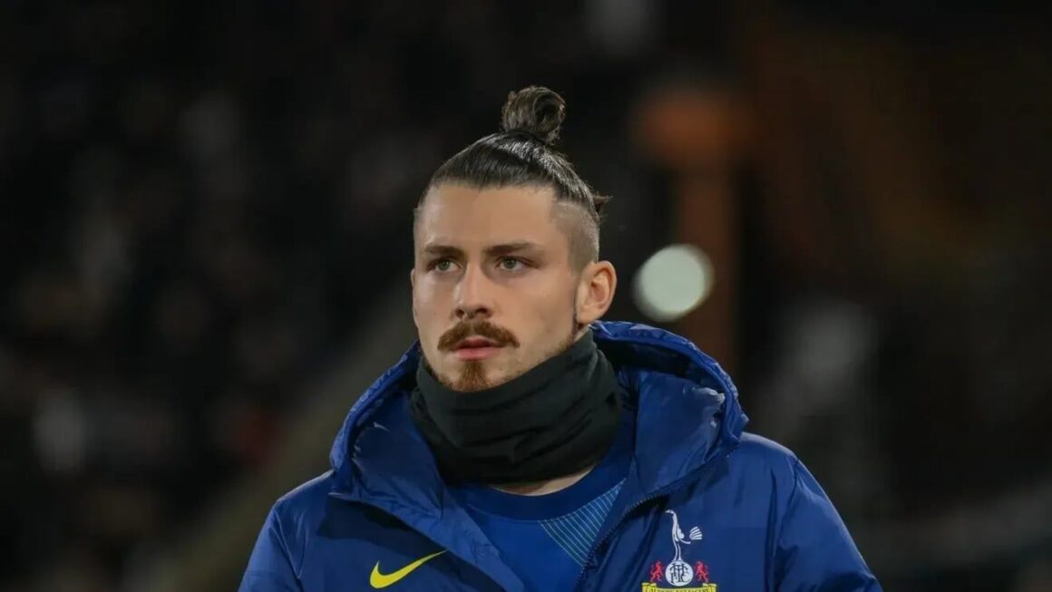 Veste uriașă primită de Radu Drăgușin înaintea derby-ului cu Arsenal