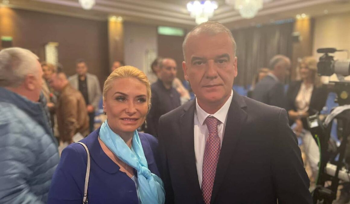 Adriana Georgescu a fost angajată cabinetul liberalului Ion Popa, Grindeanu a semnat decizia