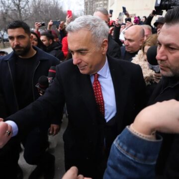 calin-georgescu-tribunalul-bucuresti-1-e1770635942429.jpg Călin Georgescu poate fi judecat pe fond pentru propagandă legionară, a decis Tribunalul București