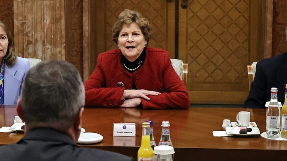 „E eronat, nimeni nu-i dă atenție”