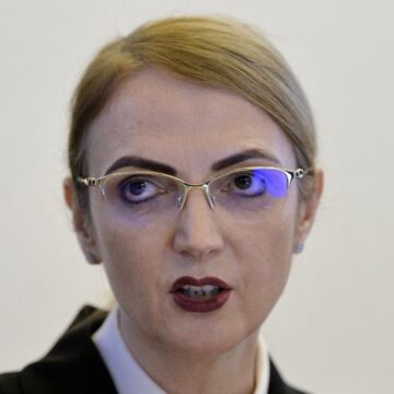 Lia Savonea dă în judecată Guvernul Bolojan, după ce coaliția a tăiat banii magistraților
