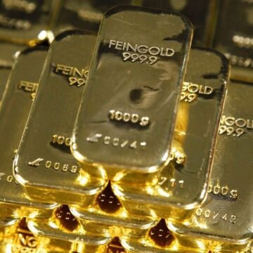 Un bărbat a aruncat din greșeală la gunoi 20 de lingouri de aur, în Italia. Ce a urmat