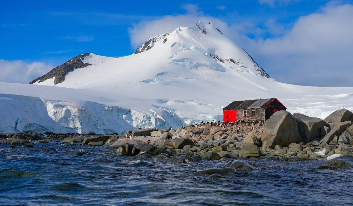 Cazare gratuită și salarii de la 35.000 de euro pentru locuri de muncă la temperaturi de -40 de grade, în Antarctica