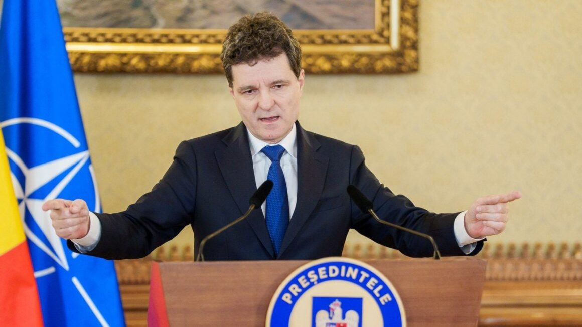 Nicușor Dan a luat o decizie despre negocierile pentru SRI și SIE. Când alege șefii serviciilor secrete