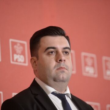 Fostul ministru al Transporturilor Răzvan Cuc, arestat preventiv într-un dosar de mită pentru plasarea unui nou șef RAR