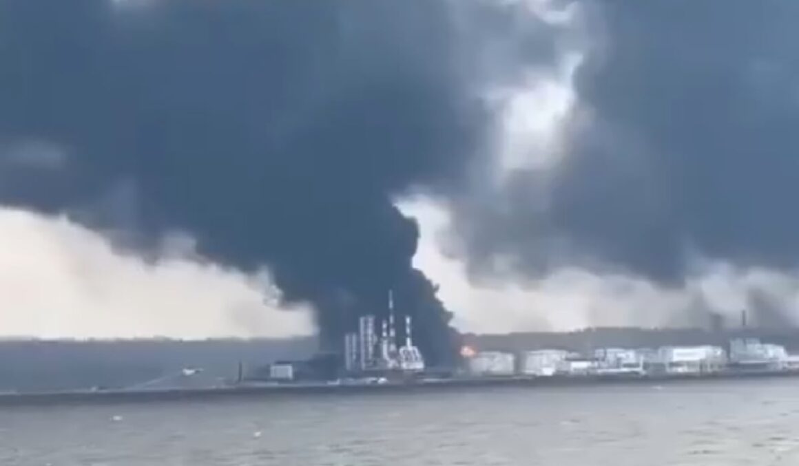 atac-port-rusia-2.jpg Porturile din Rusia, care asigură 40% din exportul de petrol, atacate de Ucraina