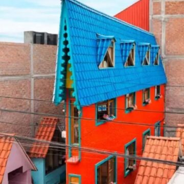 casa-ingusta.jpg cum au încăput 9 camere în cea mai îngustă locuință din lume