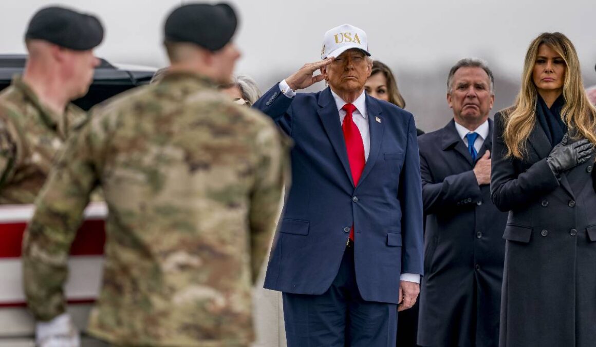 Donald Trump mută 2.500 de pușcași marini din Japonia în Orientul Mijlociu