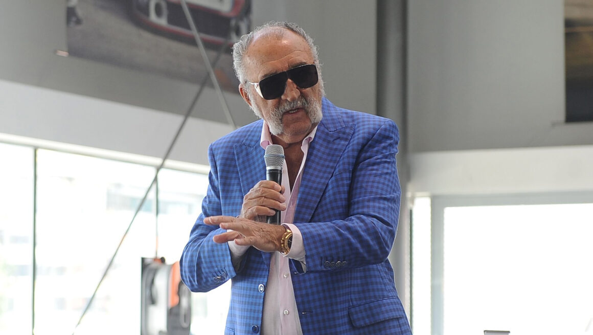 Ion Țiriac face „bijuteria” din Braşov în proiectul de 100.000.000 de euro! Transformă ștrandul într-un patinoar de 5 stele