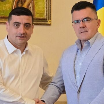 AUR cere câte 300 de lei de la membrii care vor sa candideze pentru o funcție, bani pentru cursuri la Academia Politică a partidului