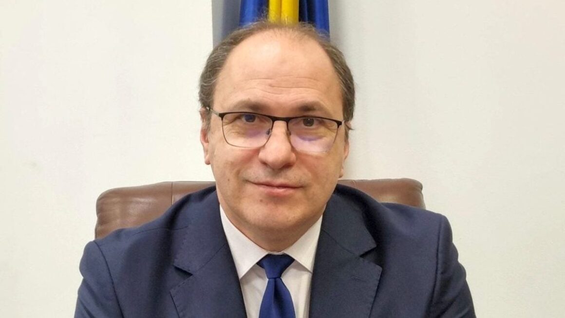 Cine este Mihai Dimian și ce a scris în CV viitorul ministru al Educației