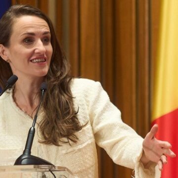 romania-a-fost-invitata-de-franta-sa-discute-despre-umbrela-nucleara-oana-toiu-decizia-va-fi-luata-in-csat-e1772566224926.jpg România a fost invitată de Franța să discute despre umbrela nucleară, deși suntem sub protecția NATO, spune Oana Țoiu