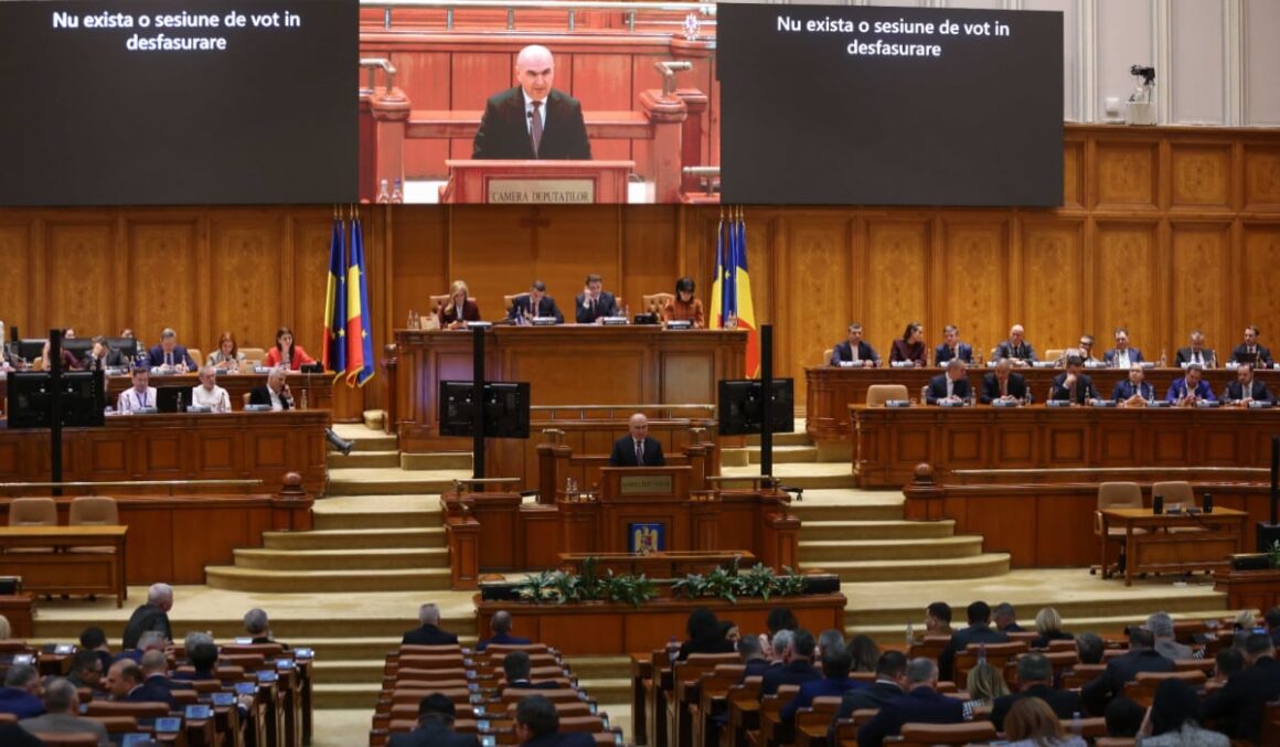 sedinta-plen-proiect-buget.jpg Plenul reunit al celor două Camere ale Parlamentului dezbate proiectul bugetului de stat pe 2026