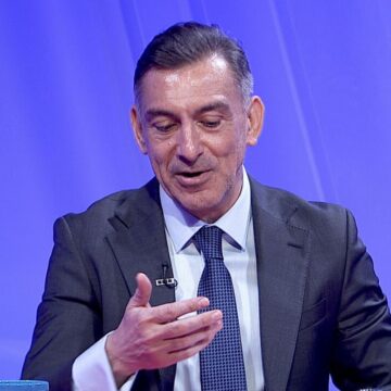 Ilie-Dumitrescu-dat-pe-spate-de-noua-„tripleta-de-aur-din-Giulesti.-Transfer-extraordinar.jpg Ilie Dumitrescu a rămas șocat! Cum le-a numit pe cele două echipe după PSG – Bayern 5-4