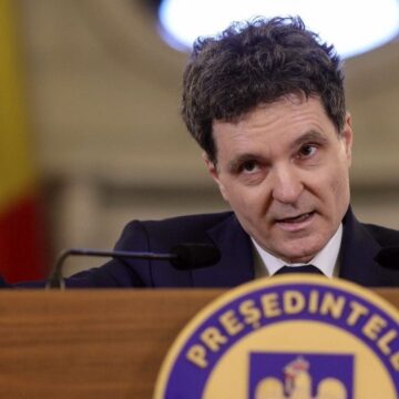 conferinta-de-presa-organizata-de-presedintele-nicusor-dan-la-palatul-cotroceni-pe-tema-numirilor-la-dna-diicot-si-parchetul-general-3-e1775667268168.jpg Nicușor Dan a numit șefii DNA, DIICOT și Parchetului General. A respins o propunere, deși CSM a dat 3 avize negative