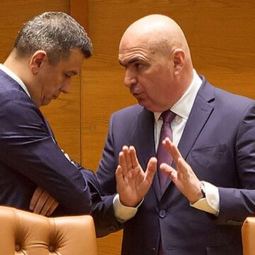 grindeanu-bolojan-profimedia.jpg „Vreți să fie totul ca înainte pentru voi și-ai voștri, sunteți dispuși să dați foc la țară!”